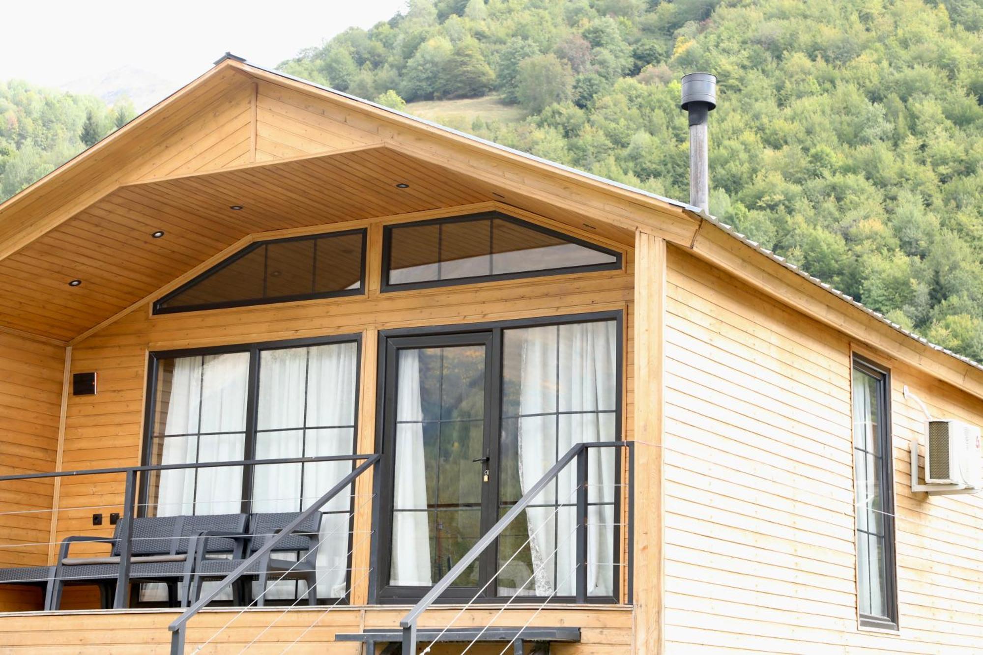 Mestia Villas Exteriér fotografie
