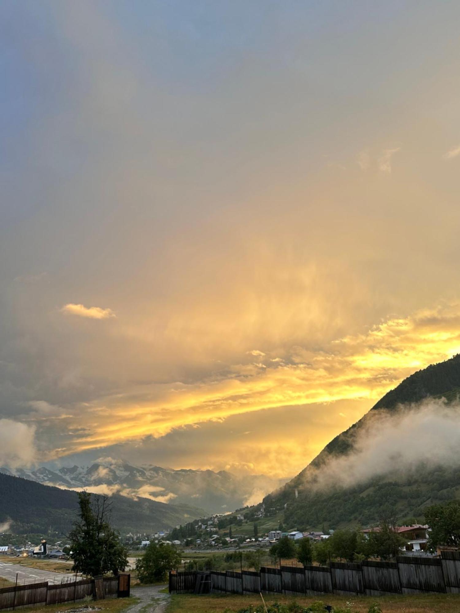 Mestia Villas Exteriér fotografie